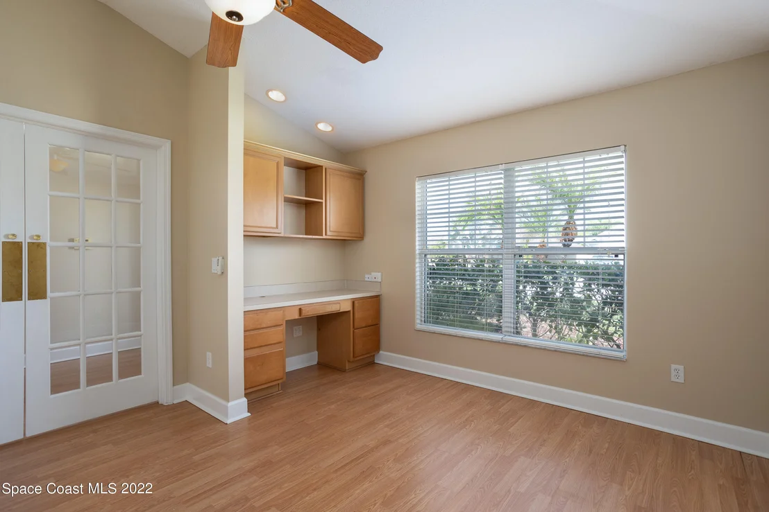 Photo of 2400 Bridgeport Circle