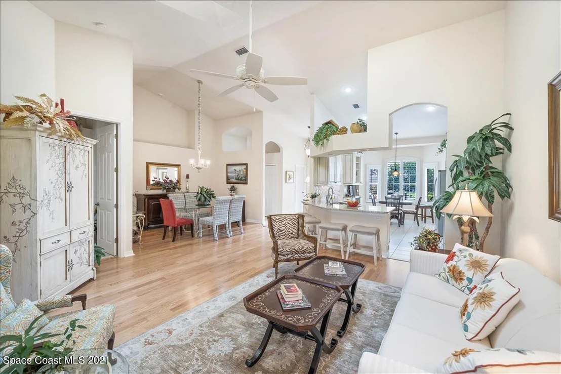 Photo of 408 Renaissance Avenue