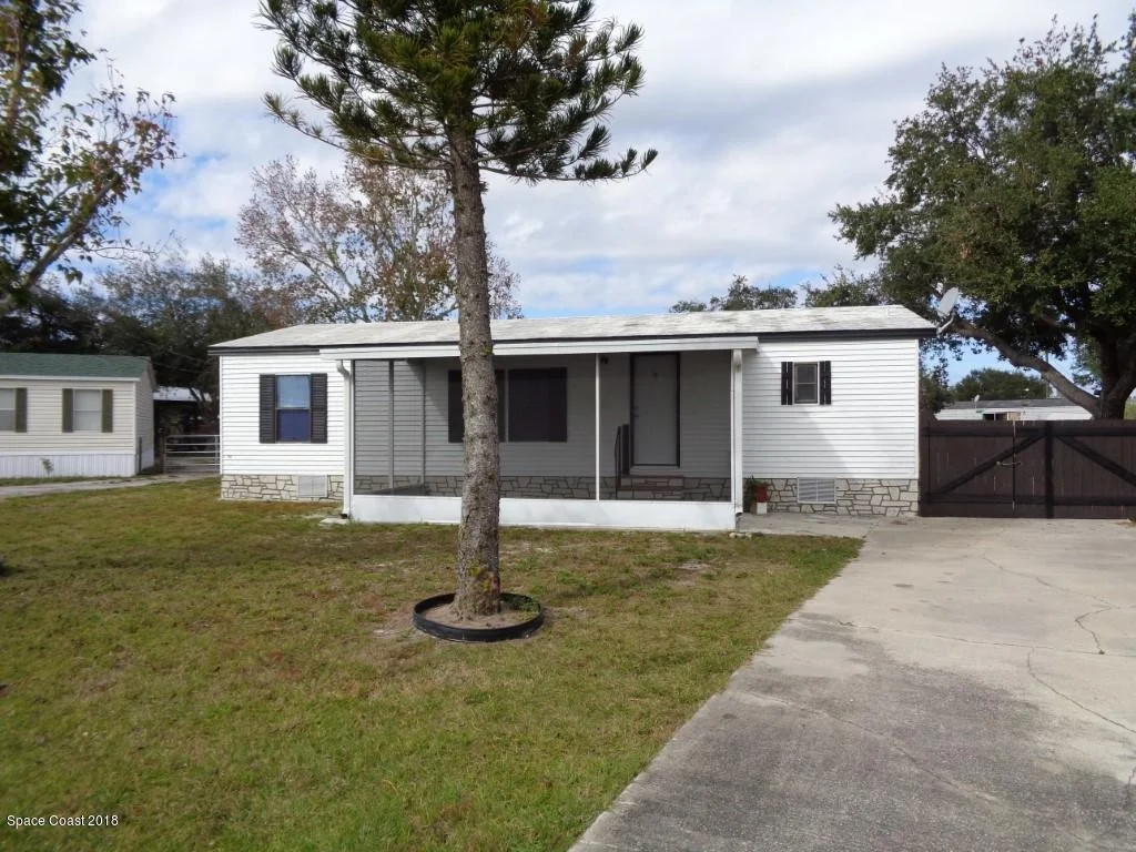 Photo of 569 Nicklaus Circle