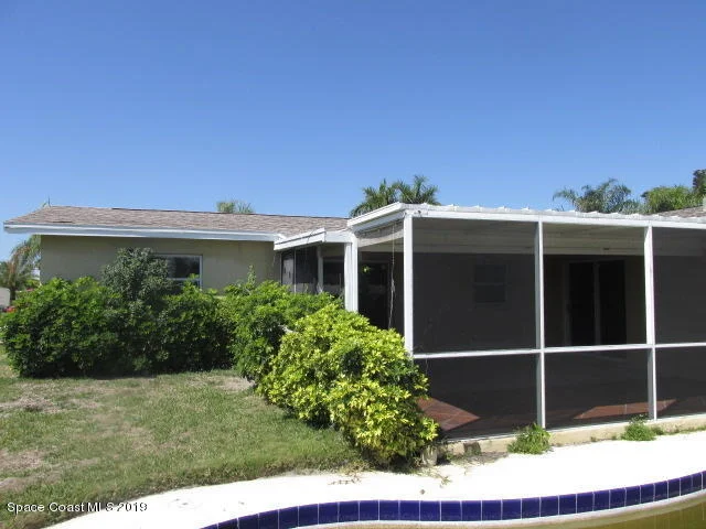 Photo of 437 Thrush Drive