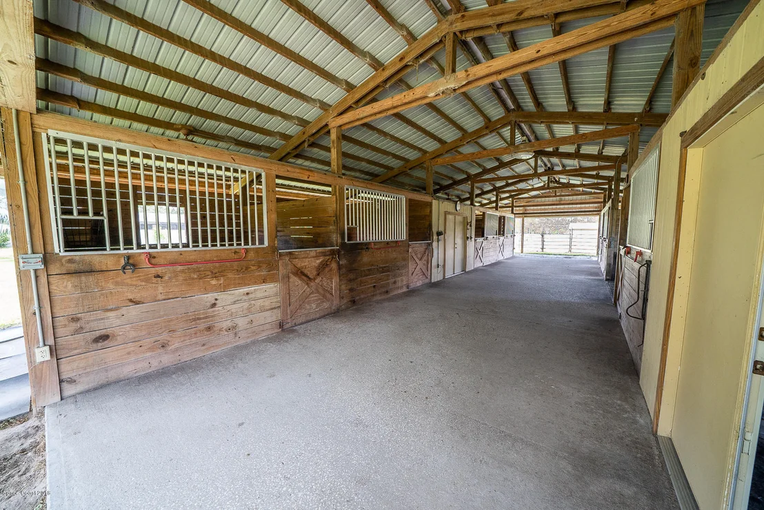 Photo of 2040 Benjamin Road
