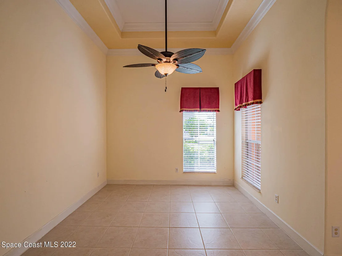 Photo of 585 Caroline Drive