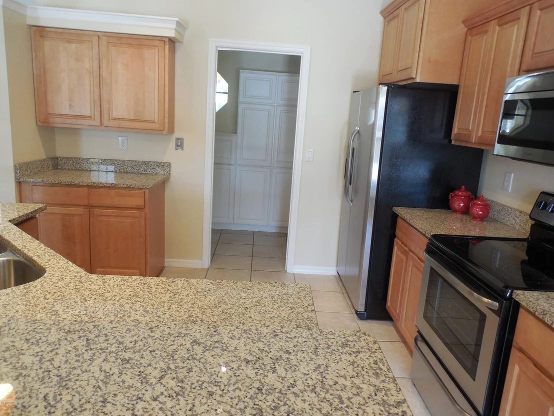 Photo of 6995 Bright Avenue