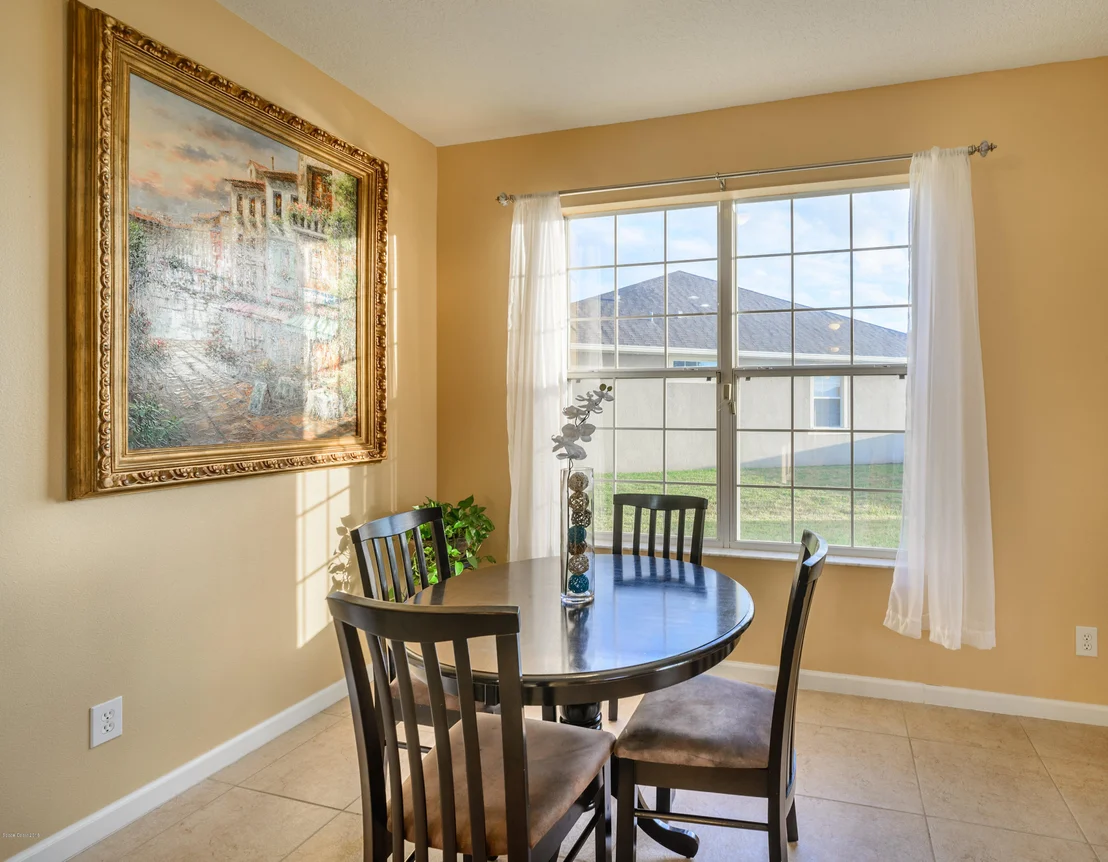 Photo of 212 Abernathy Circle SE