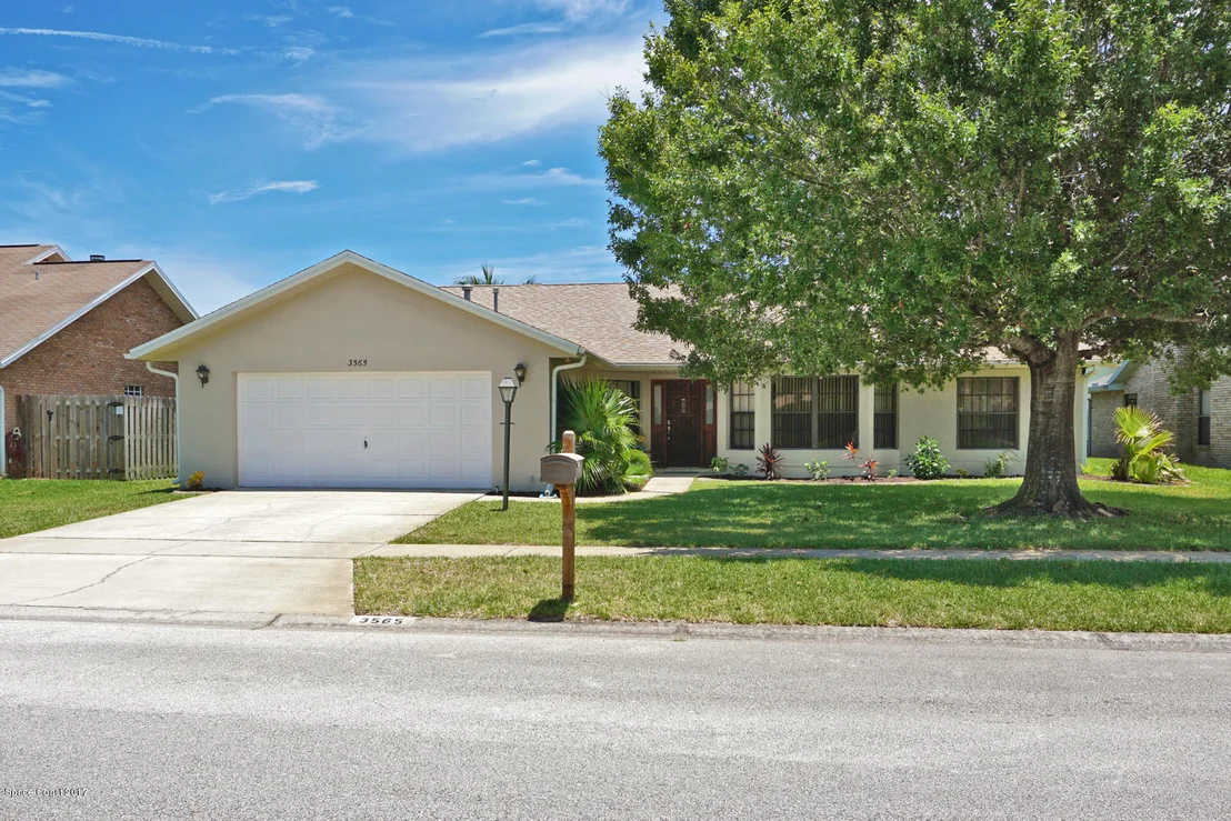 Photo of 3565 Finch Drive