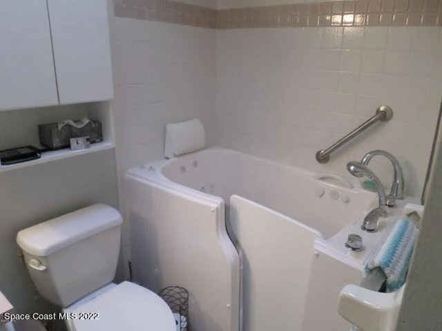 Photo of 7064 Holly Avenue