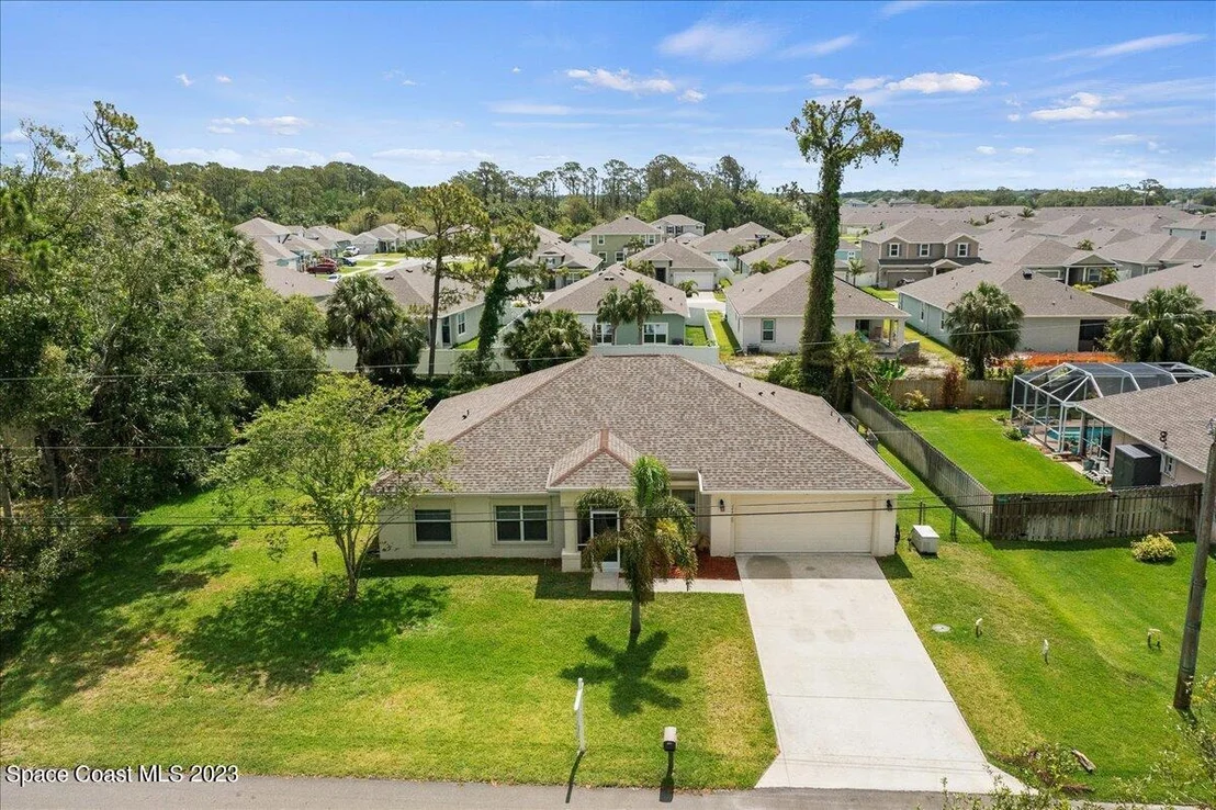 Photo of 704 La Veta Drive