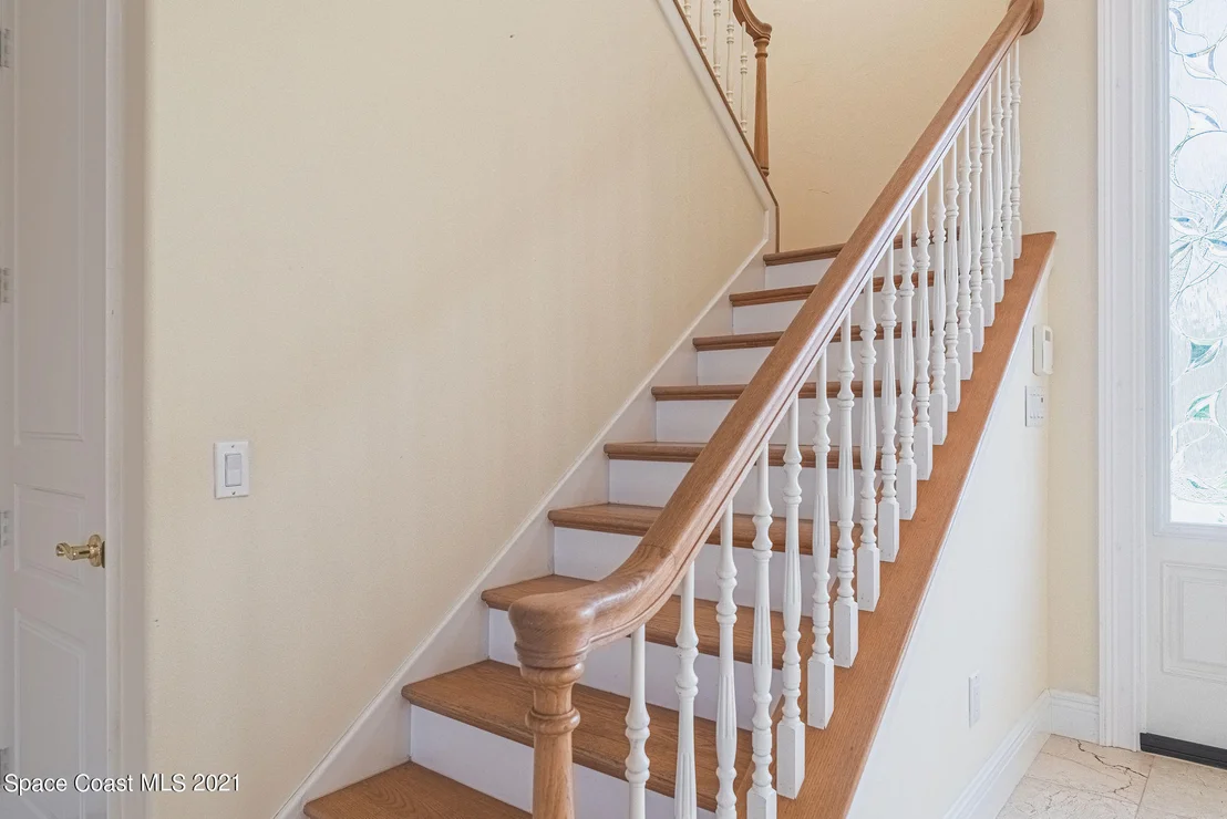 Photo of 8181 Compton Way