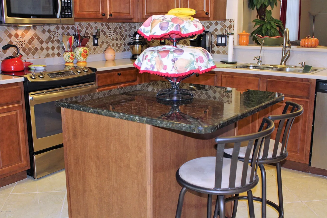 Photo of 322 Waterside Circle