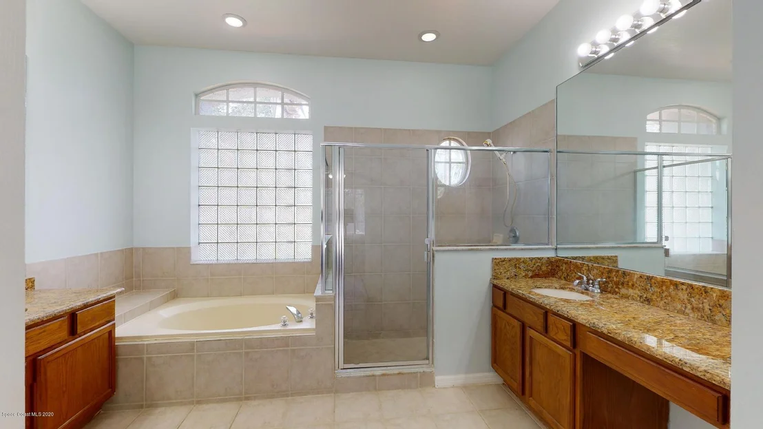 Photo of 5755 Newbury Circle