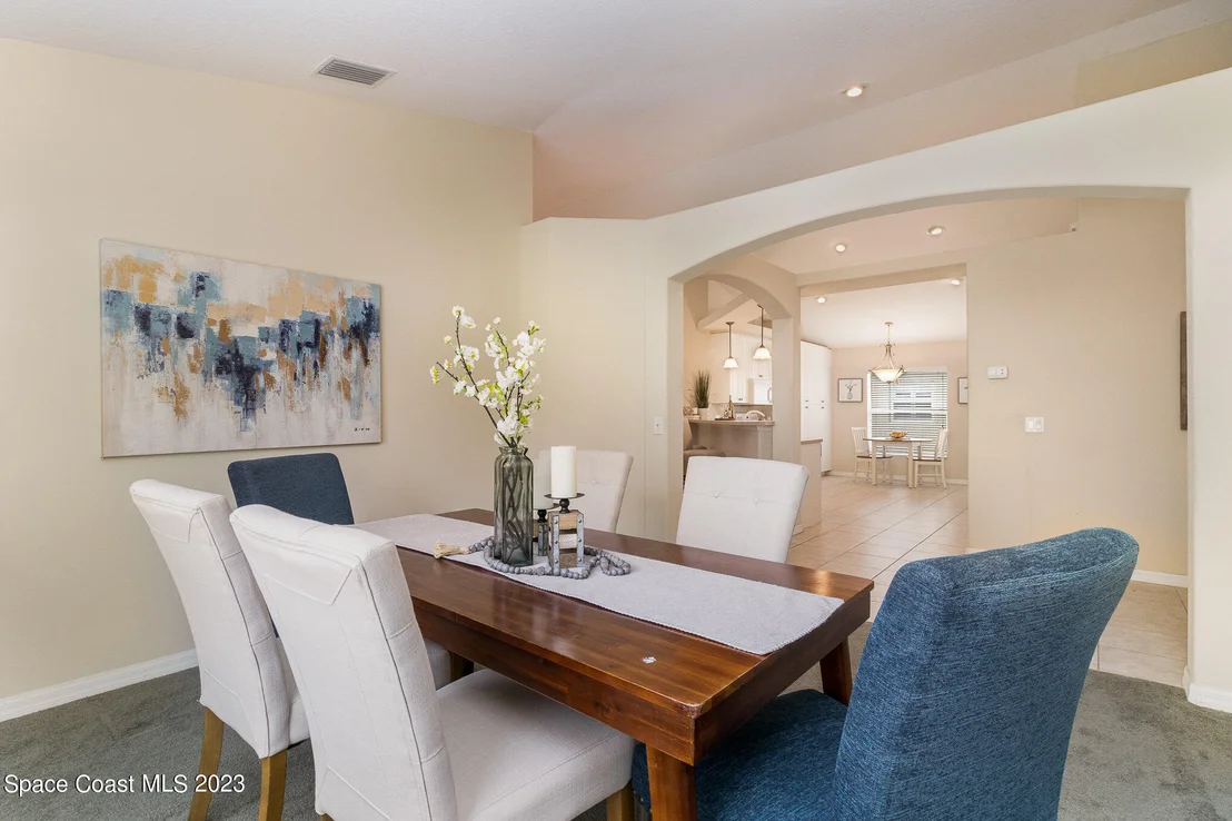 Photo of 7227 Broderick Drive