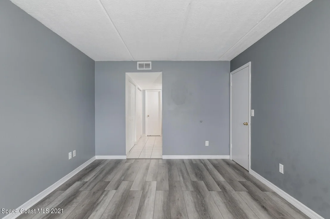 Photo of Unit 122 at 3001 Thrush Drive