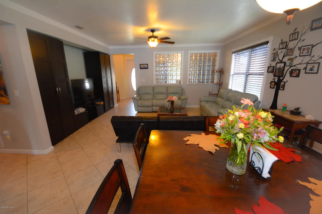 Photo of 734 Dryden Circle