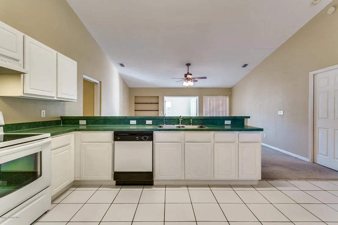 Photo of 1121 Juno Place
