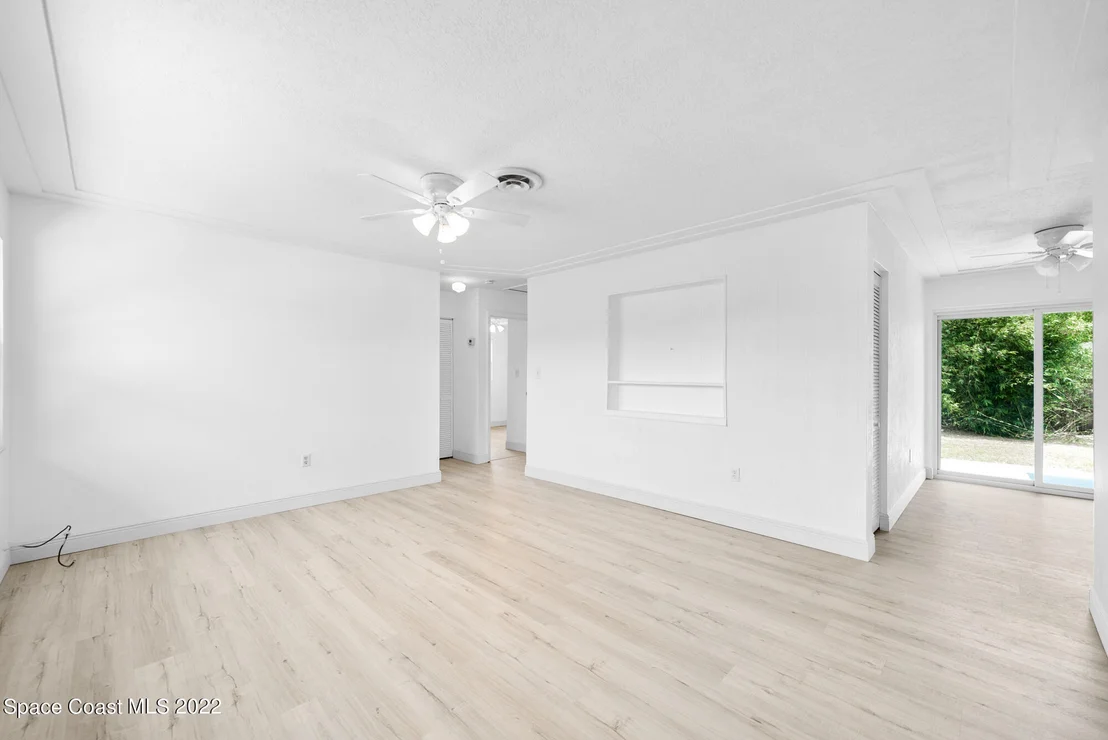 Photo of 2465 Sadler Lane