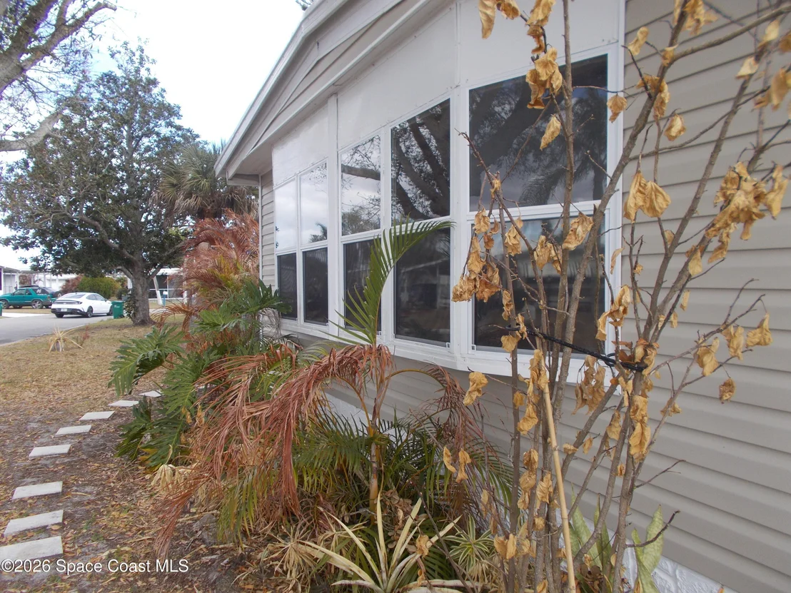 Photo of 932 Cashew Circle W
