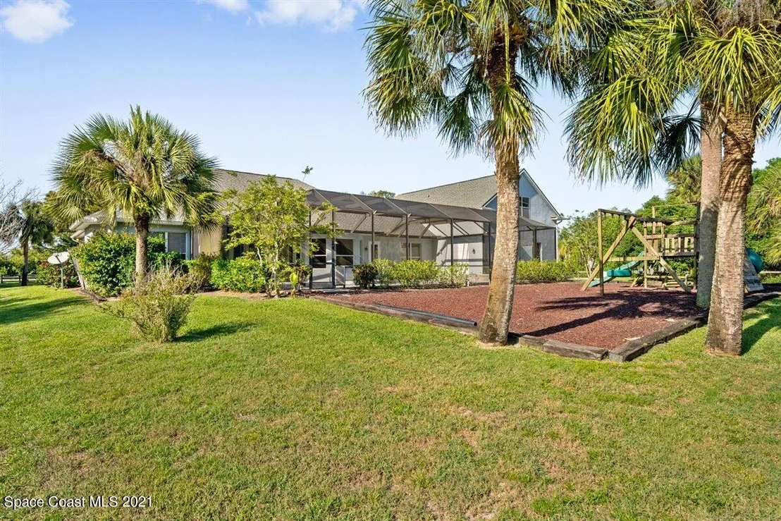 Photo of 4035 Post Road