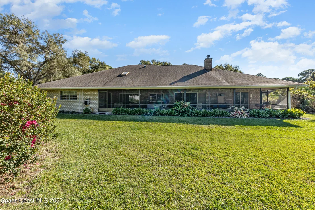 Photo of 4050 Burkholm Road