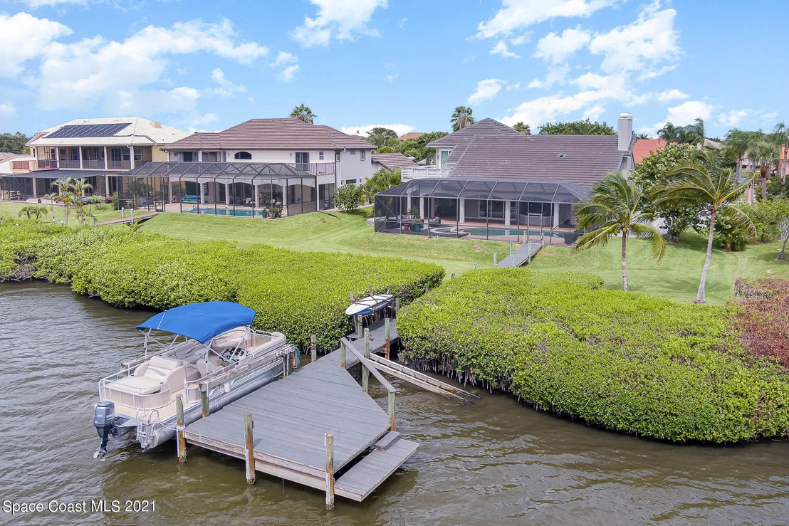Photo of 412 Lanternback Island Drive