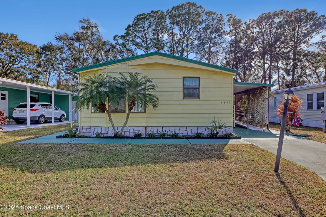 Photo of 4438 Twin Lakes Drive