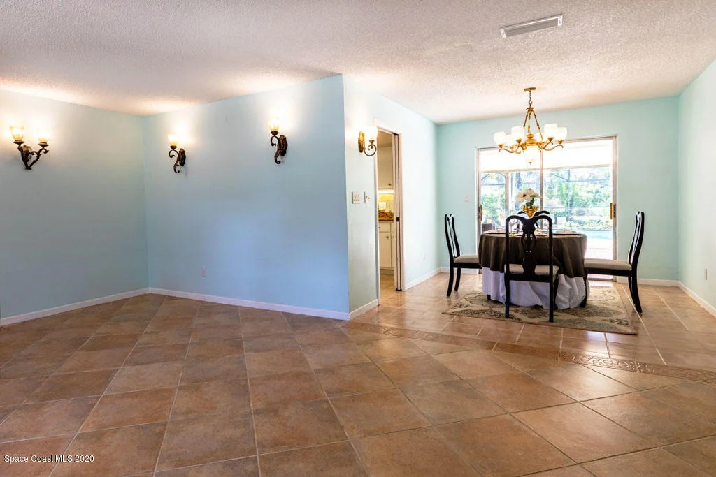 Photo of 323 Darrow Court