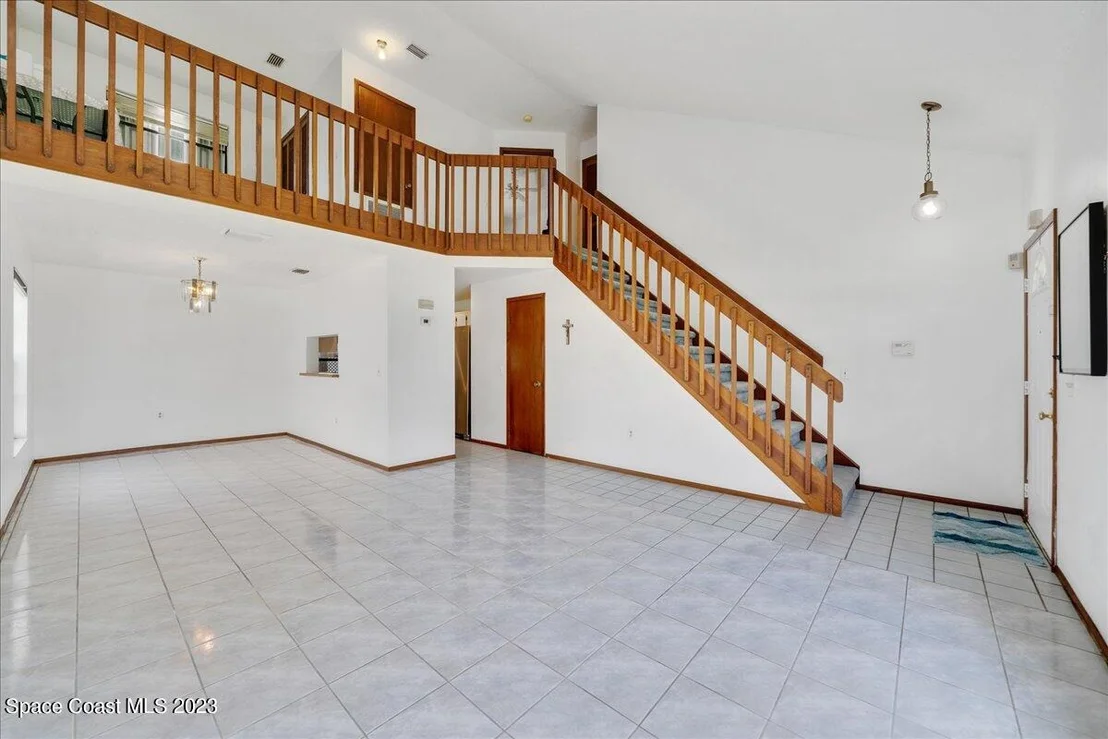 Photo of 1537 Clover Circle