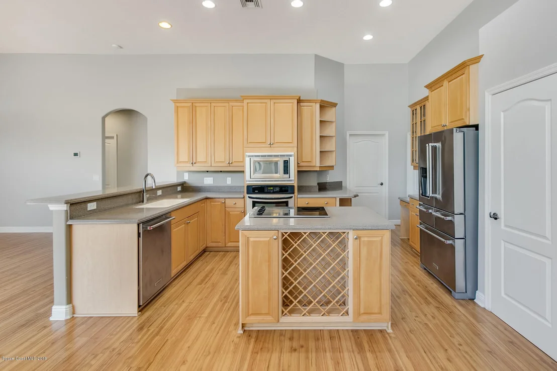 Photo of 1245 Starling Way