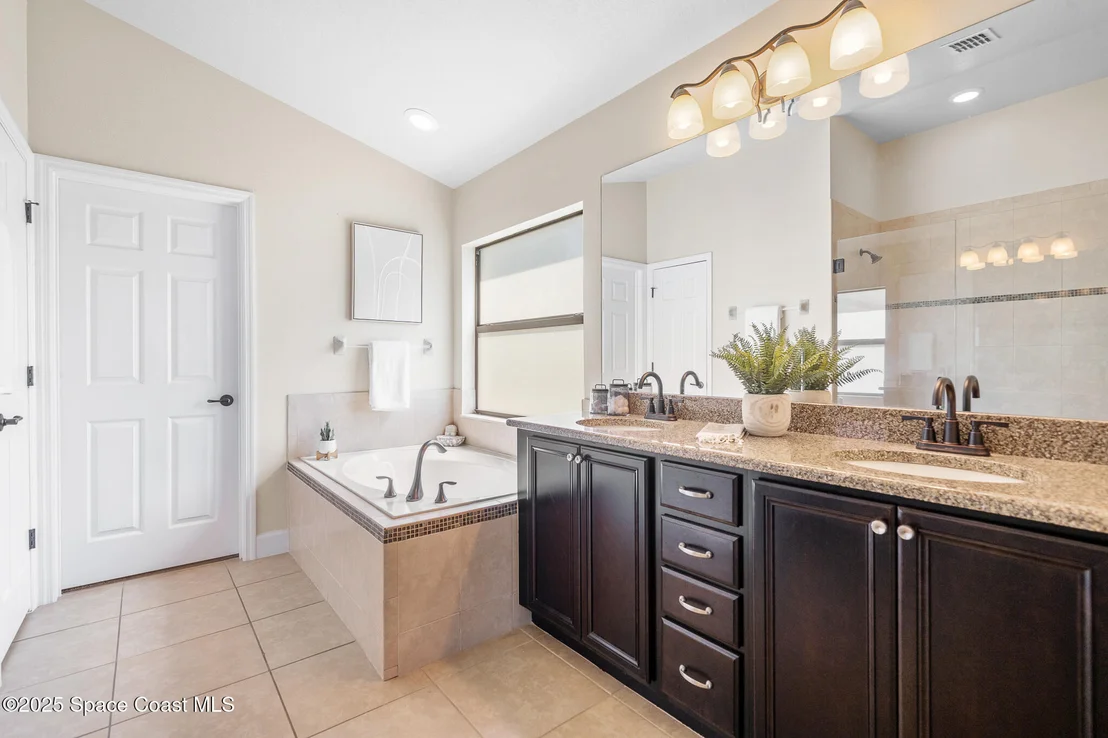 Photo of 1538 Outrigger Circle