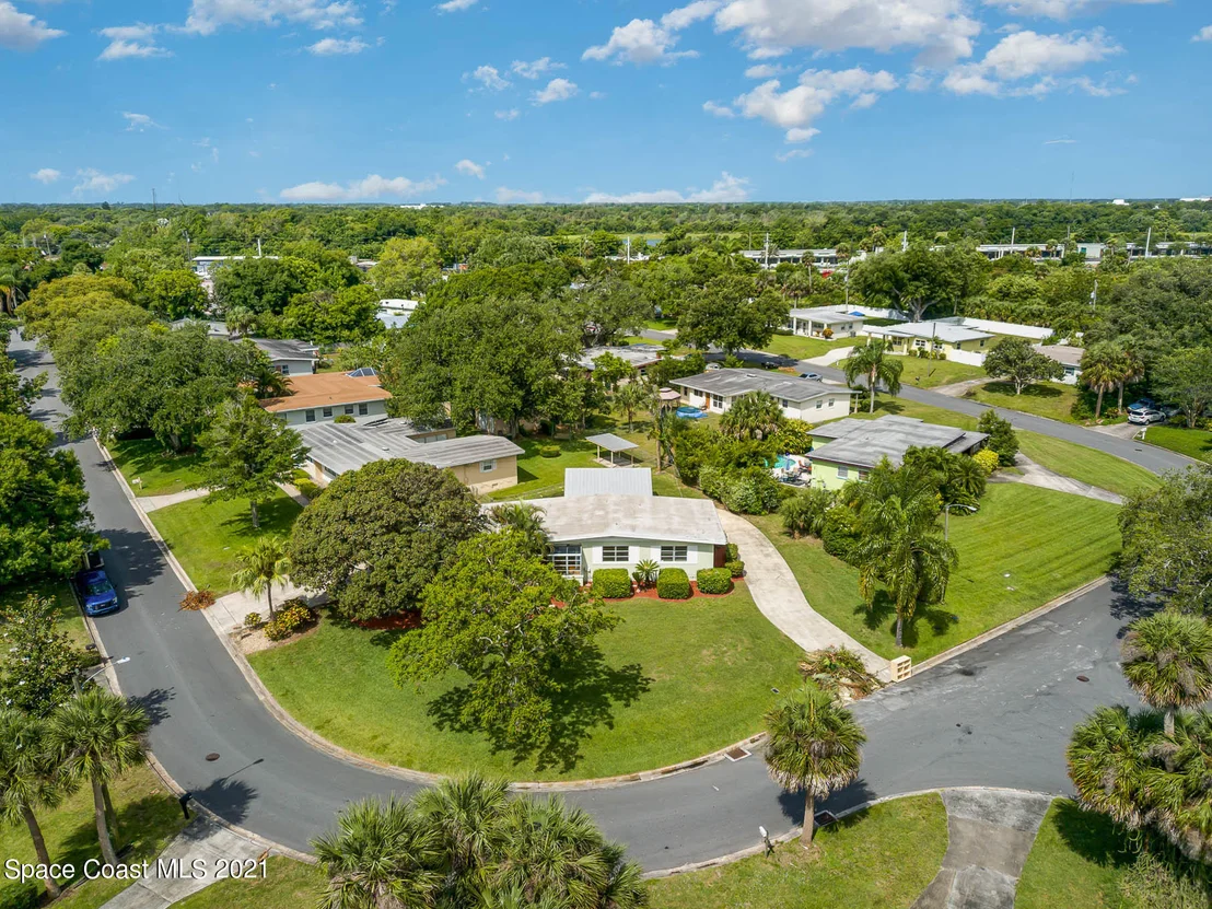 Photo of 108 S Indian Circle
