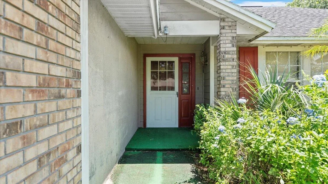 Photo of 5565 Brandon Street