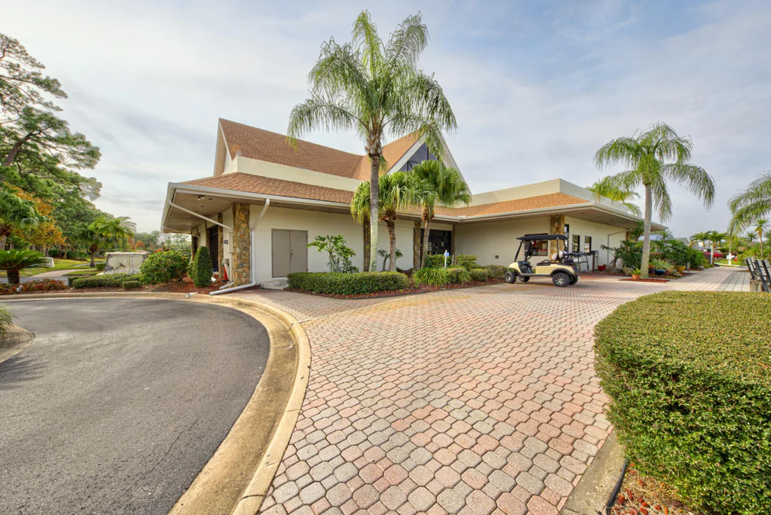 Photo of 665 Outer Drive