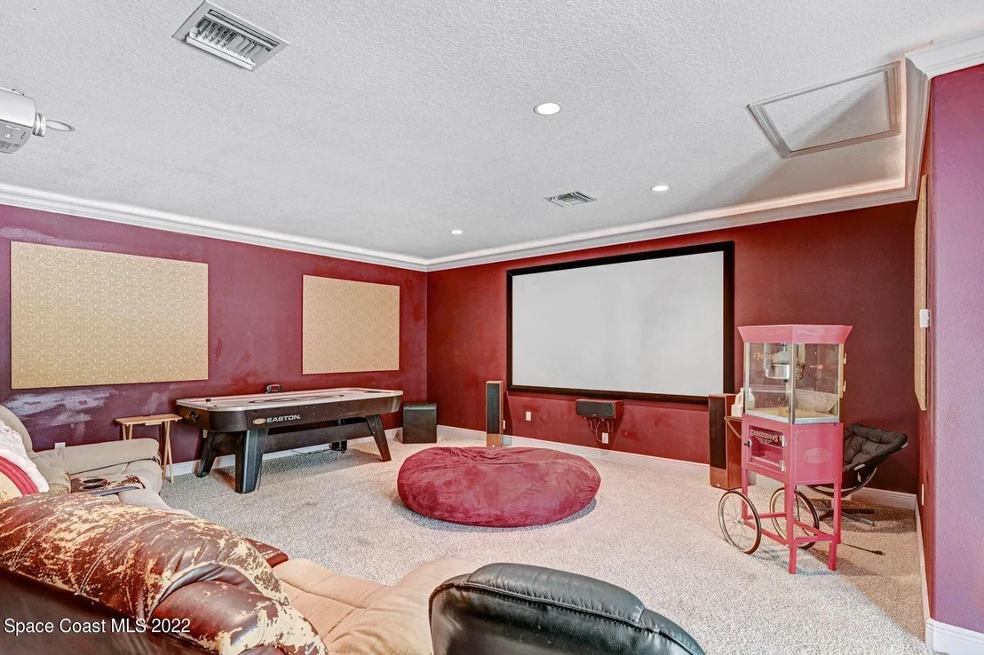 Photo of 1170 Adamson Road