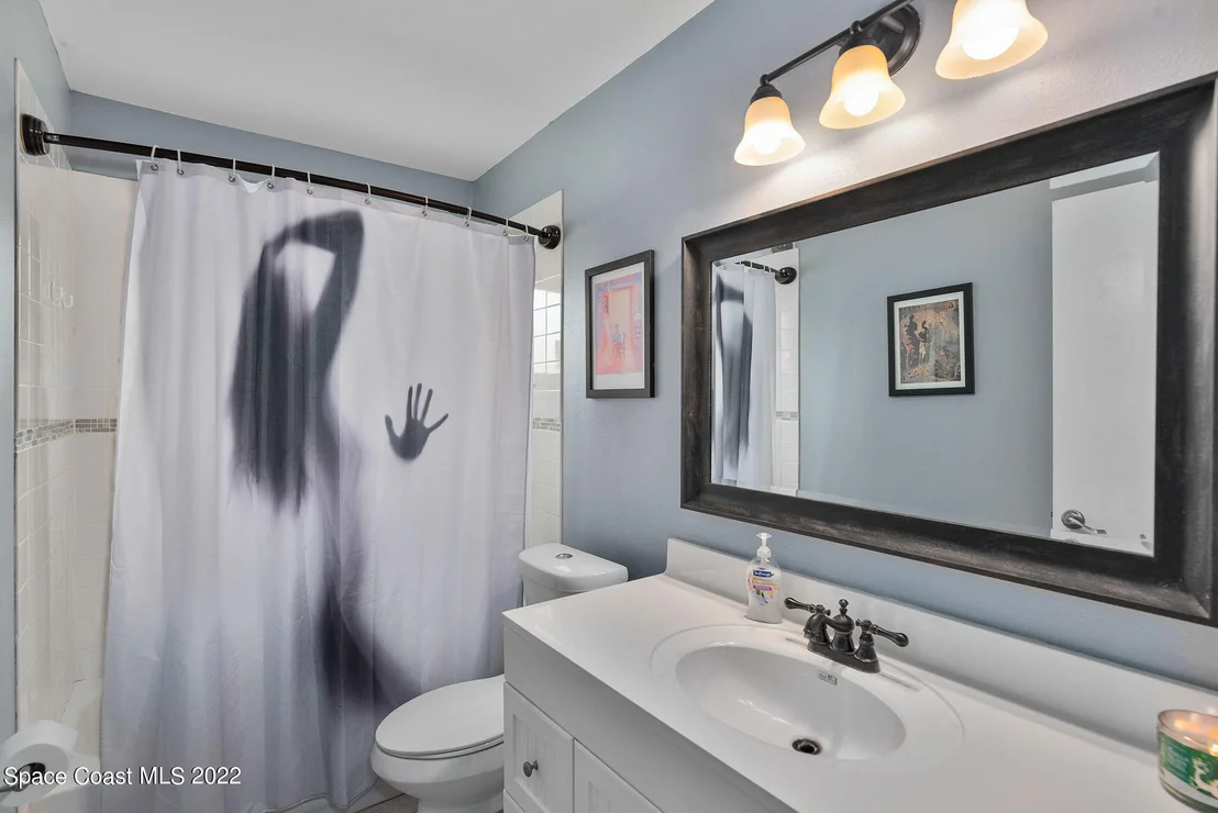 Photo of 1184 Hooper Avenue NE