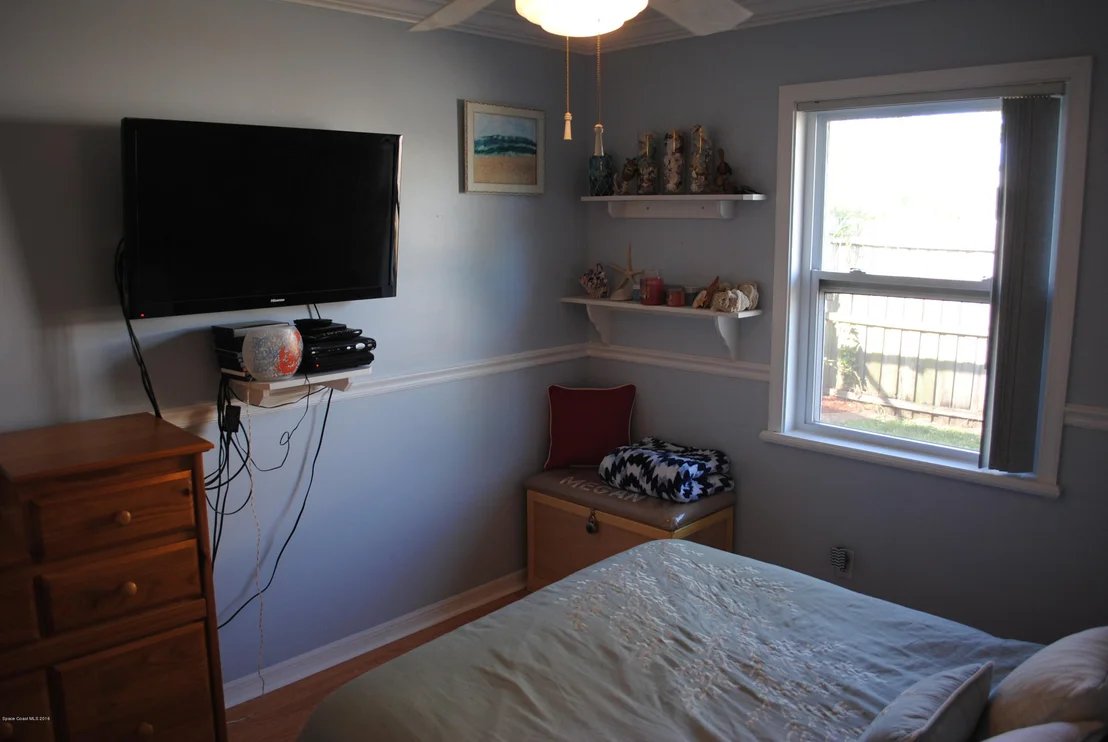 Photo of 1557 Spruce Road