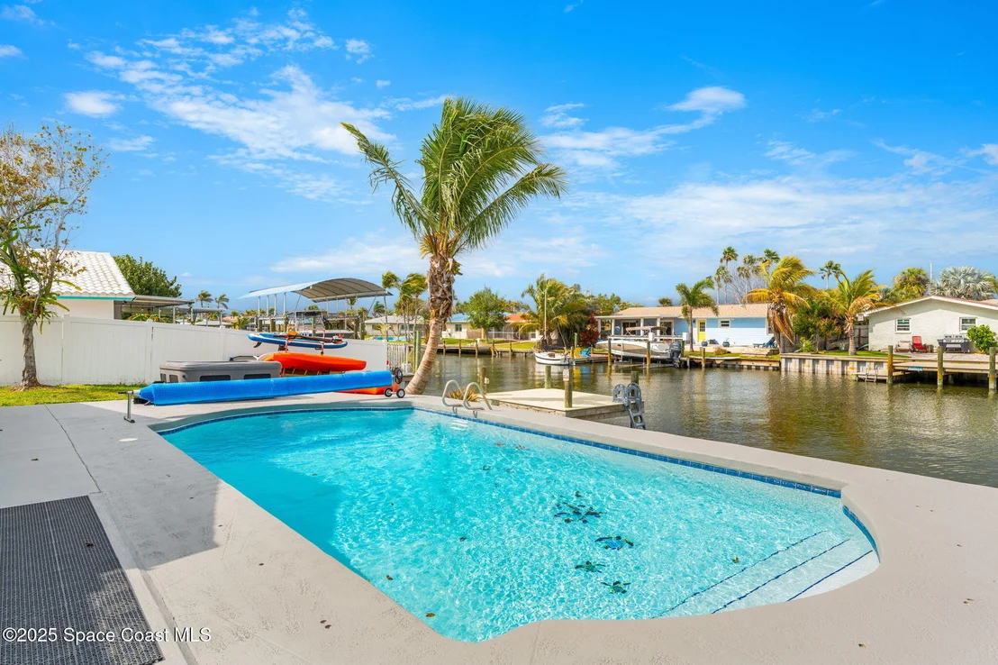 Photo of 368 Carmine Drive