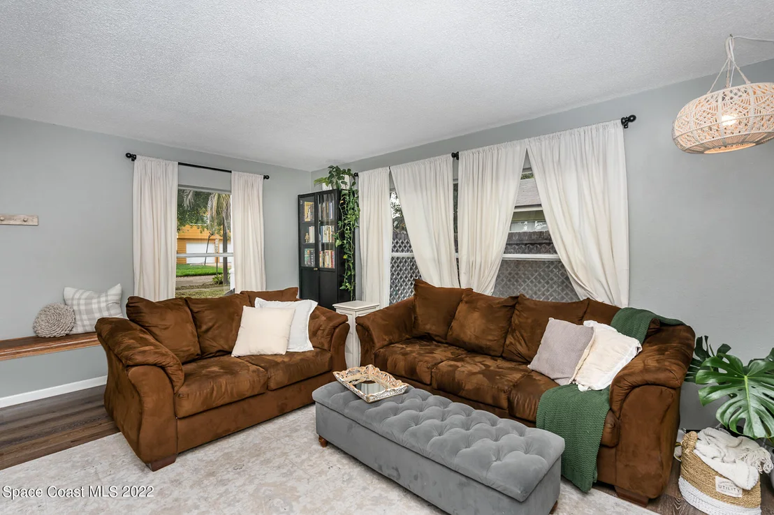 Photo of 1728 Hubbard Drive