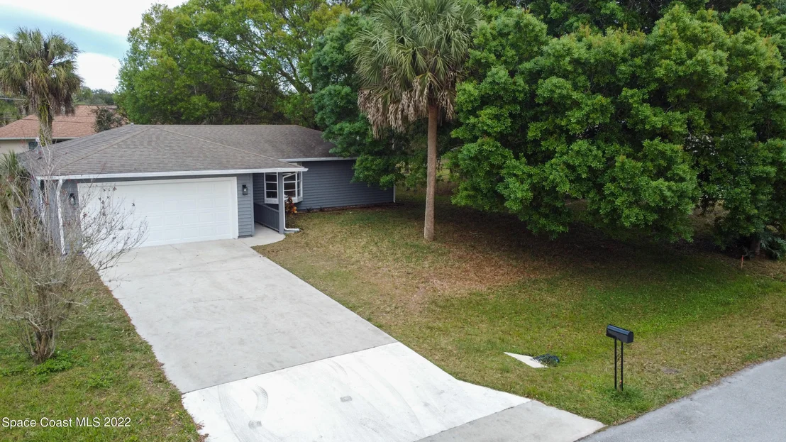 Photo of 1526 Dewitt Lane
