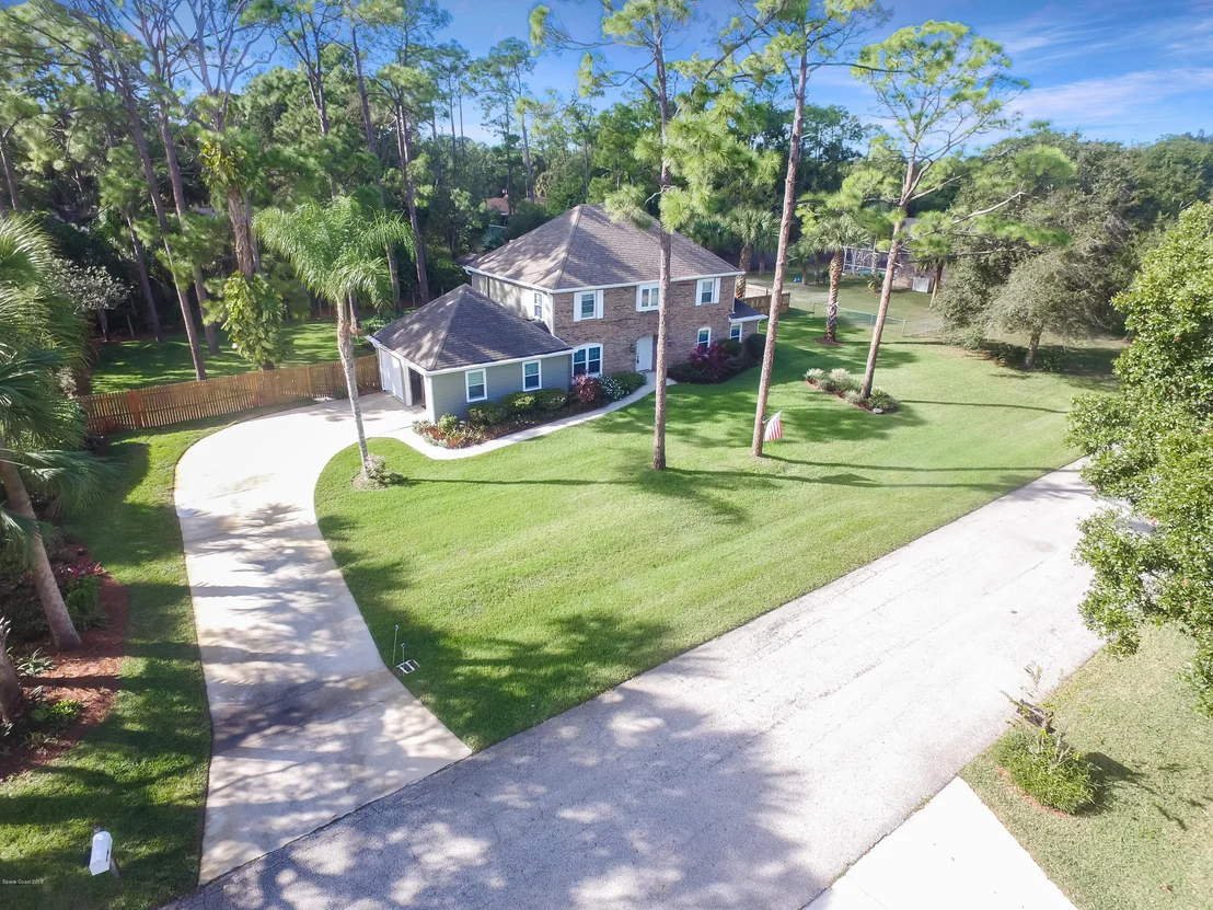 Photo of 1330 Donna Marie Drive