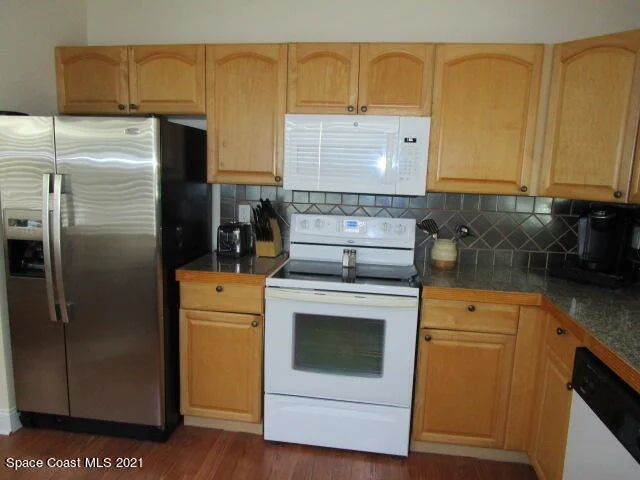 Photo of 1923 Elderberry Court NE