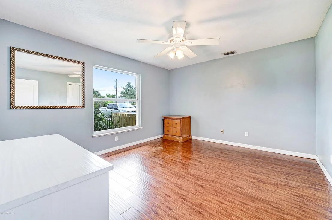 Photo of 3850 Beechgrove Road