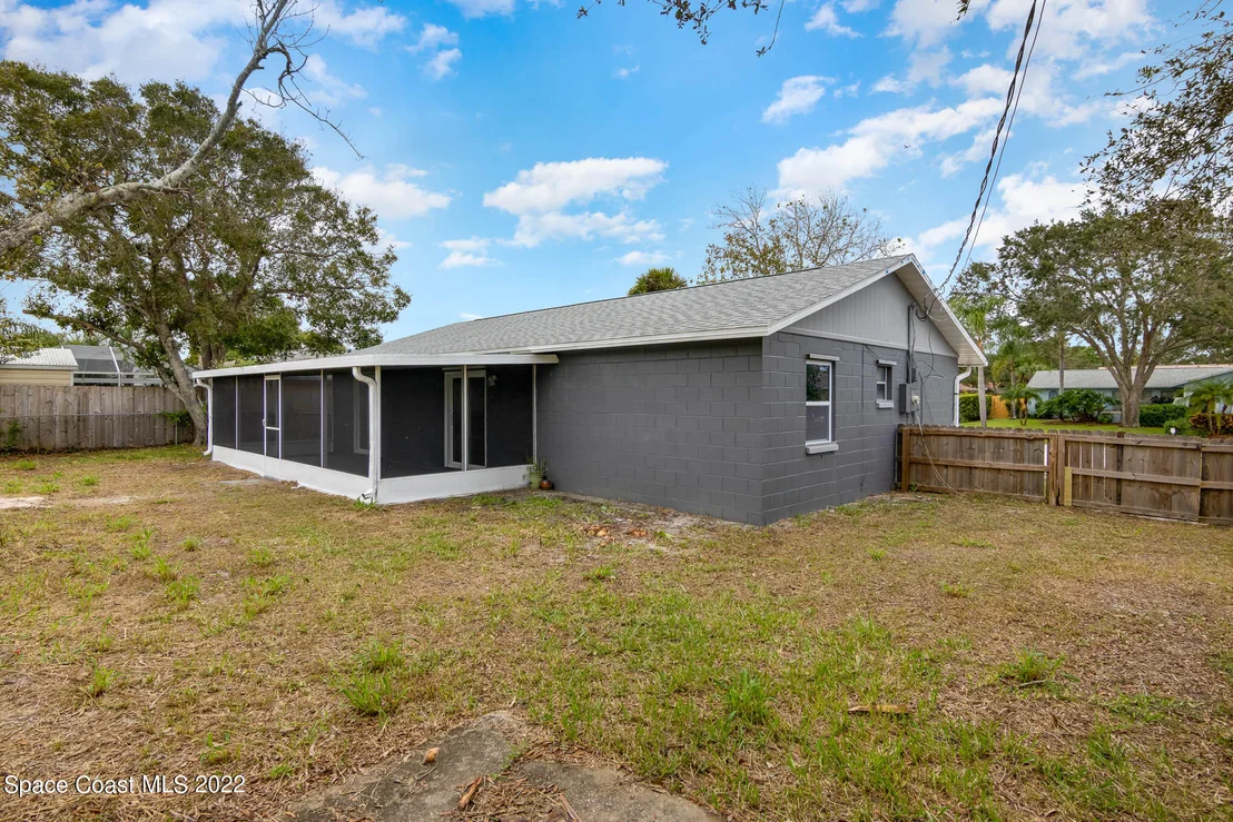 Photo of 1541 Spruce Road