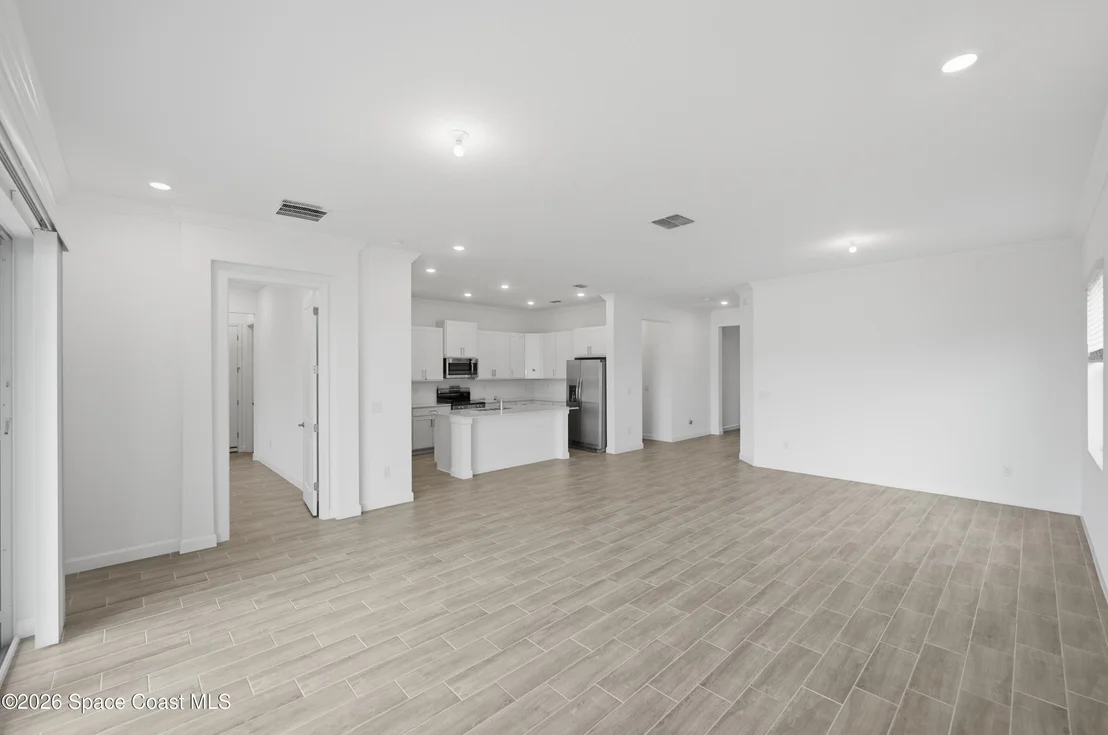 Photo of 1863 Antarus Drive NW