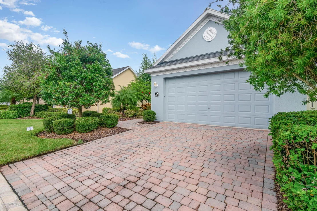 Photo of 6971 Abbeyville Road