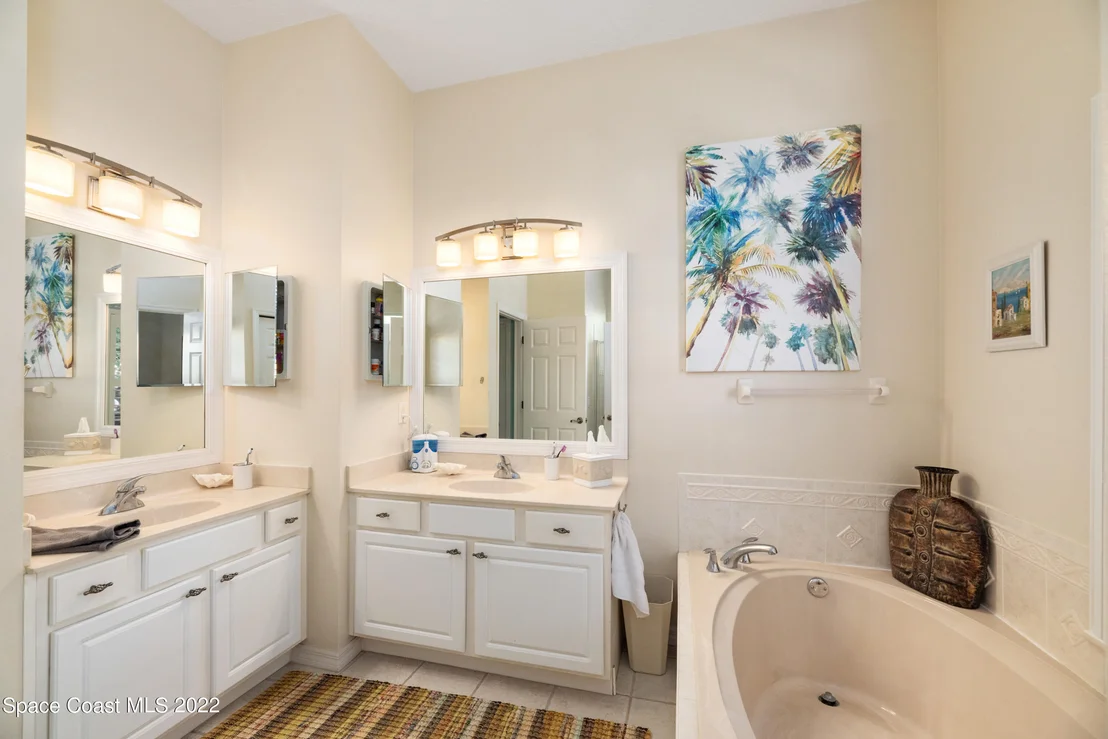 Photo of 5388 Solway Drive