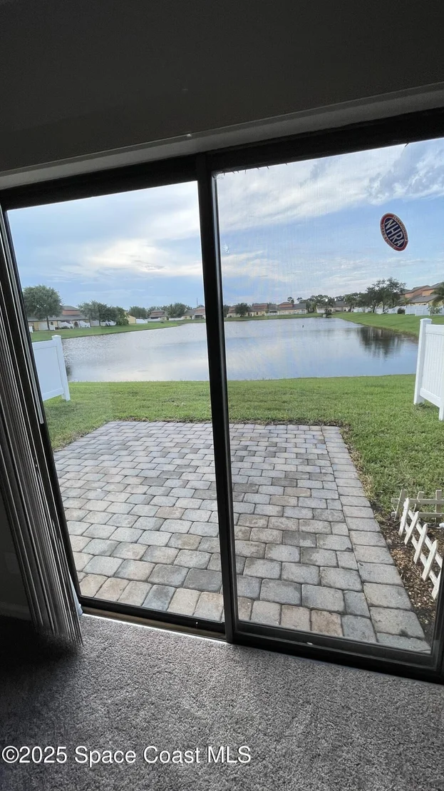 Photo of Unit 103 at 975 Luminary Circle