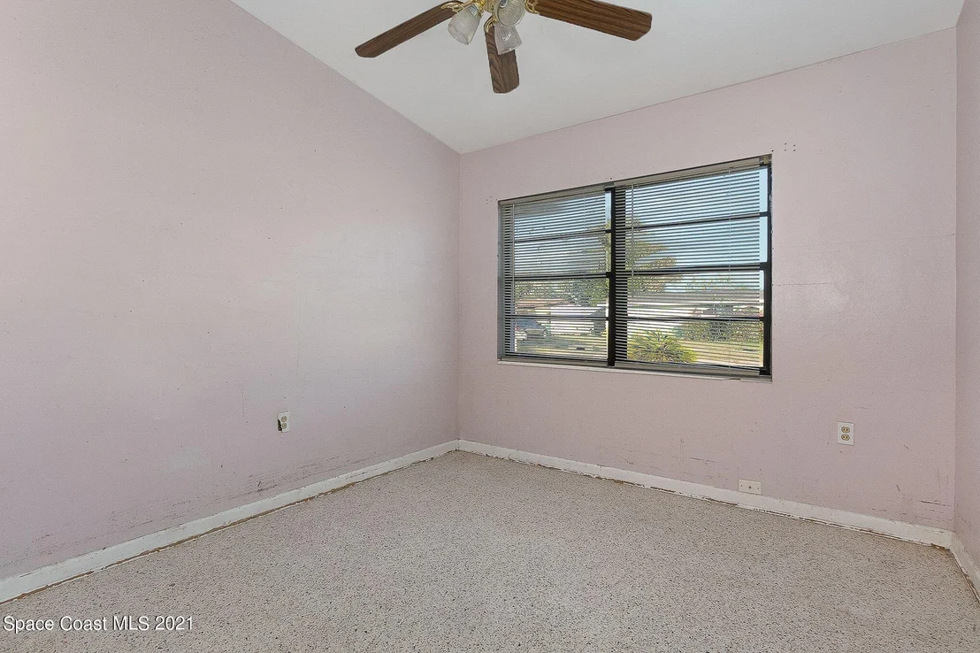 Photo of 705 Thomas Avenue
