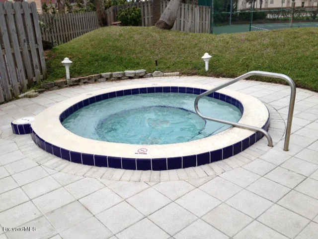 Photo of Unit 607 at 2225 Highway A1a