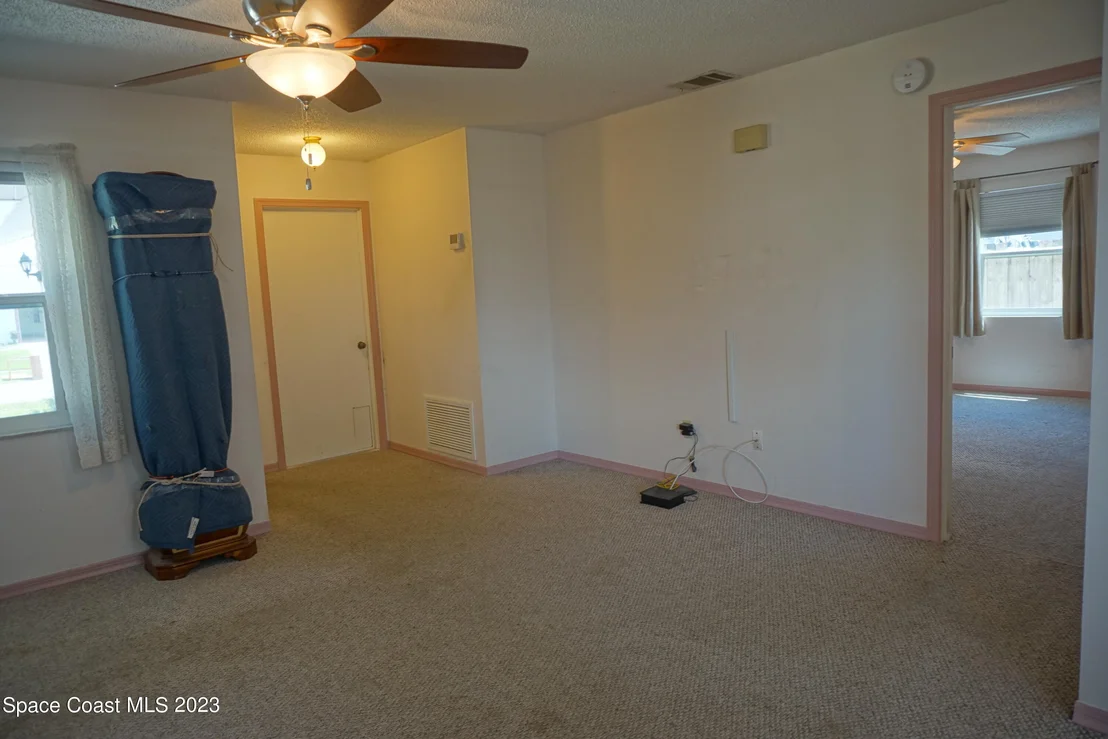 Photo of 688 Walnut Drive