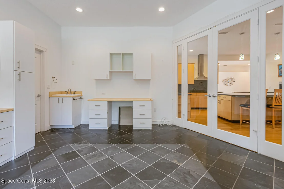 Photo of 2880 Grant Road