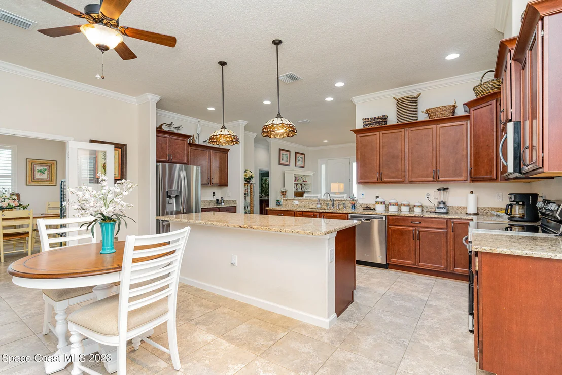 Photo of 543 Heming Way